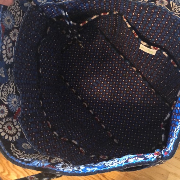 Vera Bradley Tote Bag - Picture 3 of 4